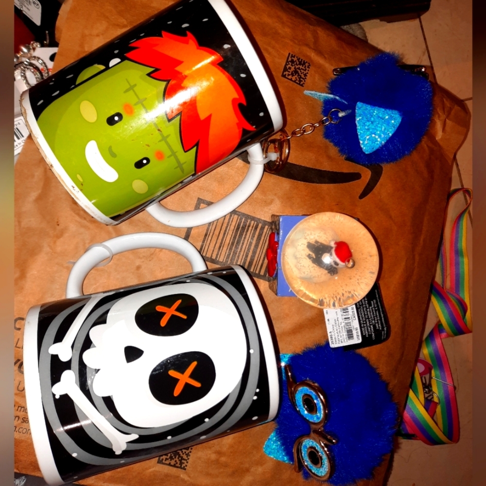 👻🧙‍♀️ NWT LOT OF 🎃 HALLOWEEN COFFEE CUPS KEY CHAINS DISNEY SNOW GLOBE 5 PIECE